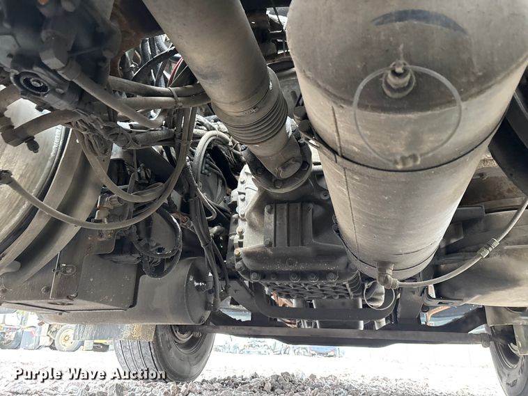 image for item FG1113 2016 Mack CXU613 semi truck