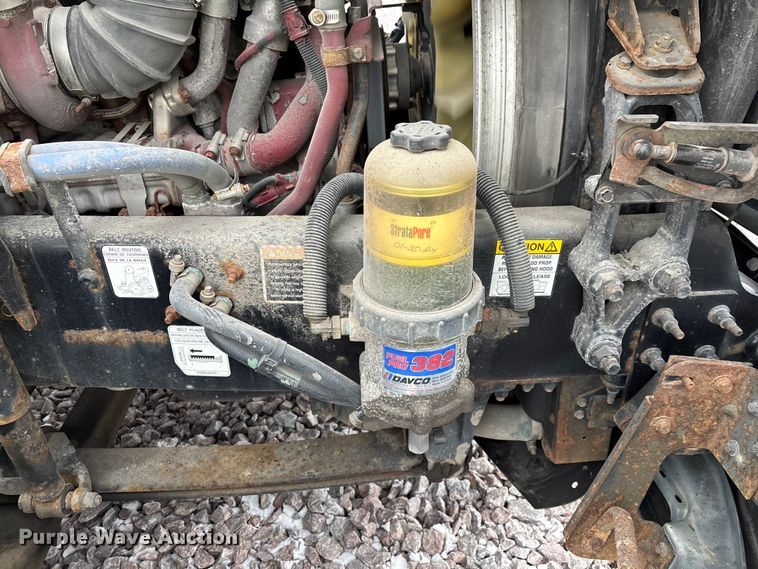 image for item FG1113 2016 Mack CXU613 semi truck