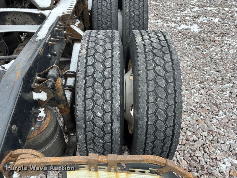 image for item FG1113 2016 Mack CXU613 semi truck