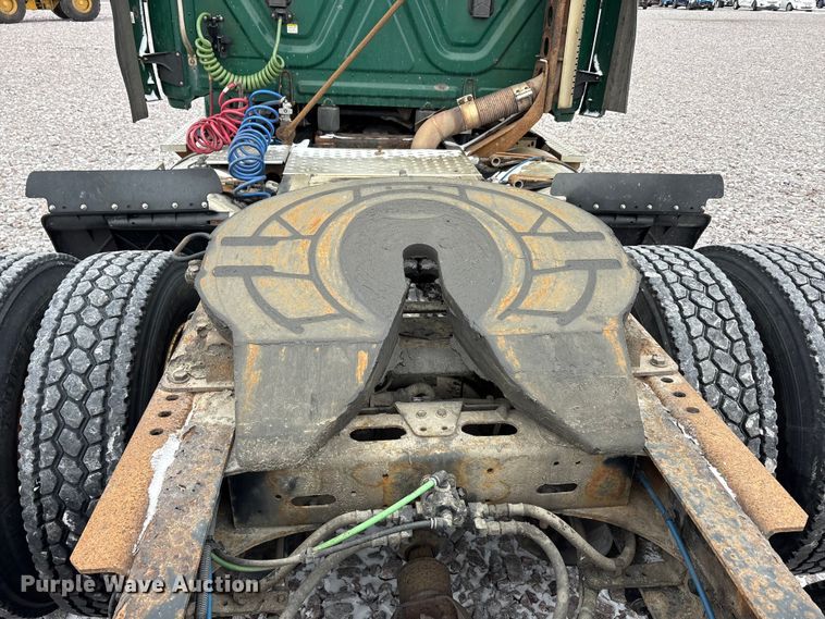 image for item FG1114 2017 Freightliner Cascadia 125 semi truck