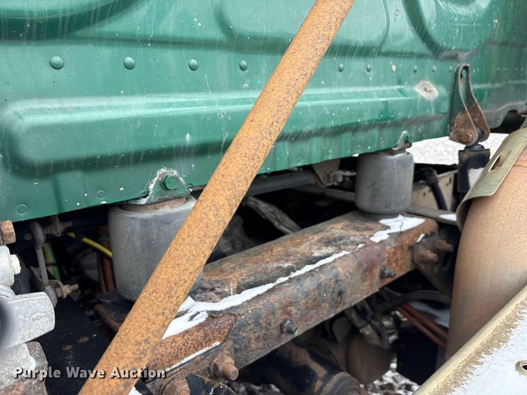 image for item FG1114 2017 Freightliner Cascadia 125 semi truck