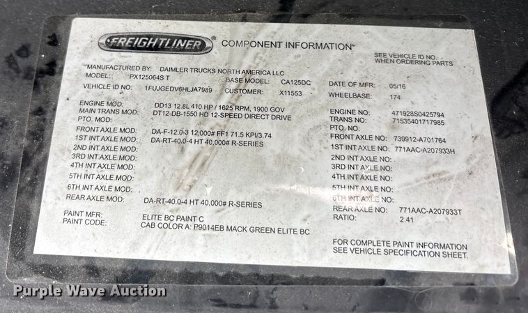 image for item FG1114 2017 Freightliner Cascadia 125 semi truck