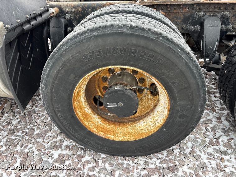 image for item FG1114 2017 Freightliner Cascadia 125 semi truck