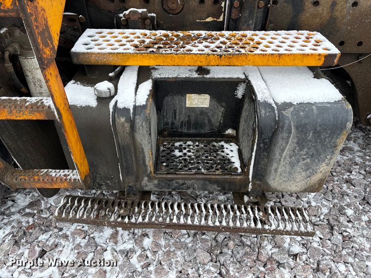 image for item FG1116 2013 Kalmar Ottawa yard truck