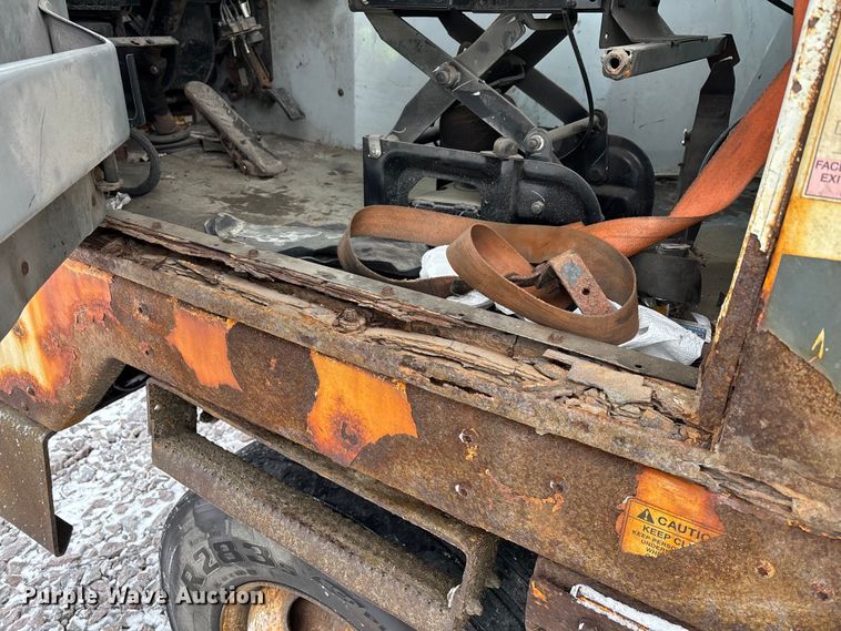 image for item FG1116 2013 Kalmar Ottawa yard truck