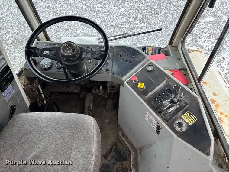 image for item FG1116 2013 Kalmar Ottawa yard truck