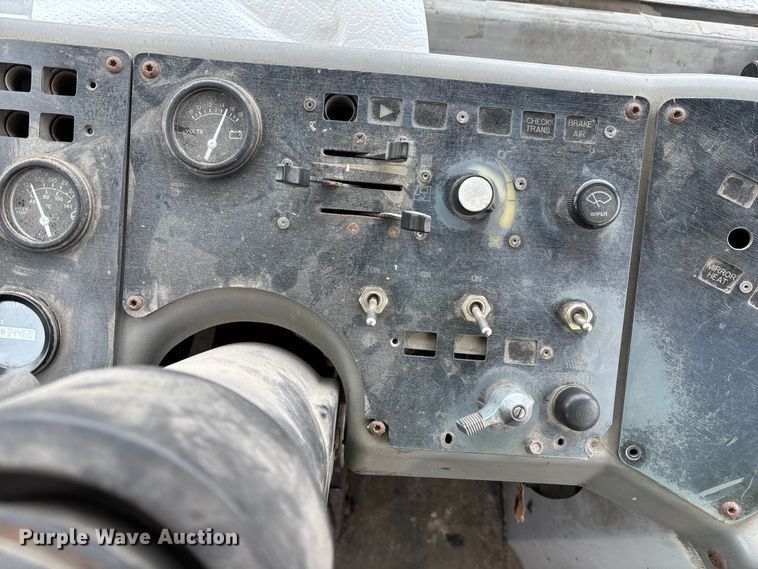 image for item FG1116 2013 Kalmar Ottawa yard truck