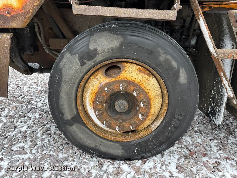 image for item FG1116 2013 Kalmar Ottawa yard truck