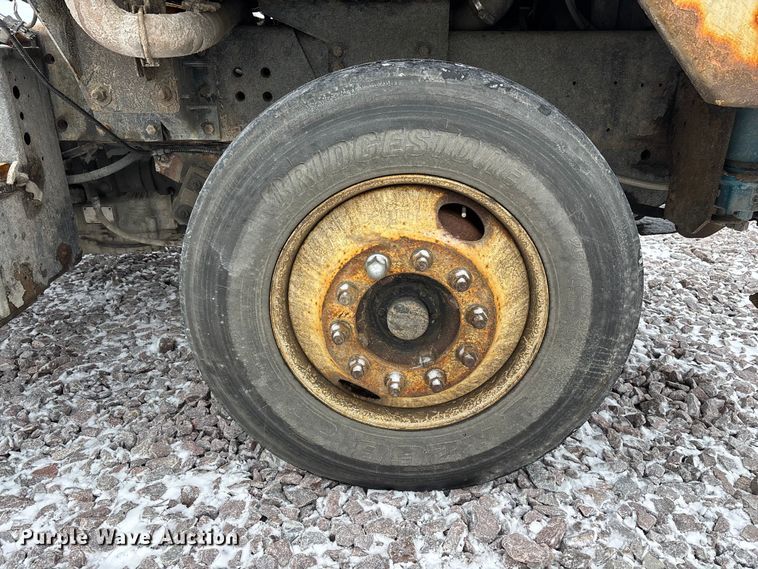 image for item FG1116 2013 Kalmar Ottawa yard truck