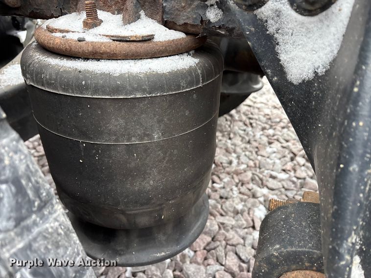 image for item FG1117 2017 Freightliner Cascadia 125 semi truck