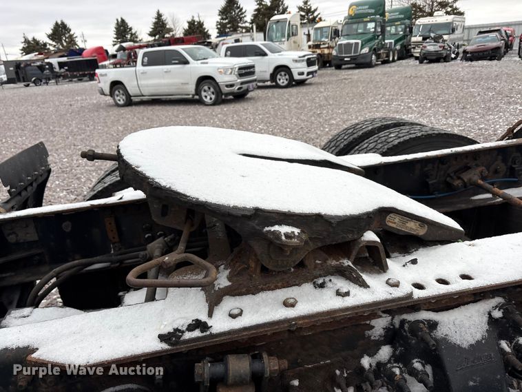 image for item FG1117 2017 Freightliner Cascadia 125 semi truck