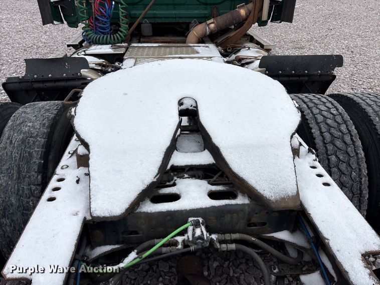 image for item FG1117 2017 Freightliner Cascadia 125 semi truck