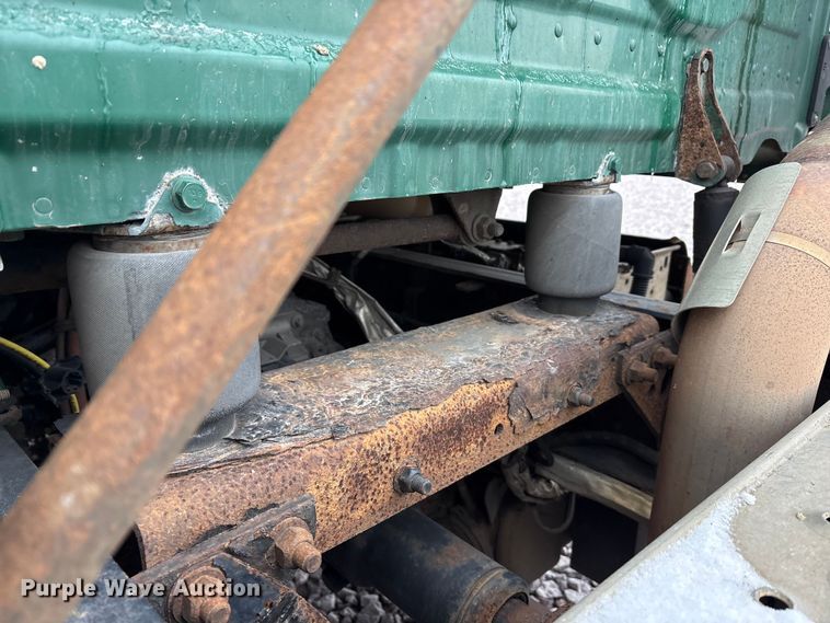 image for item FG1117 2017 Freightliner Cascadia 125 semi truck