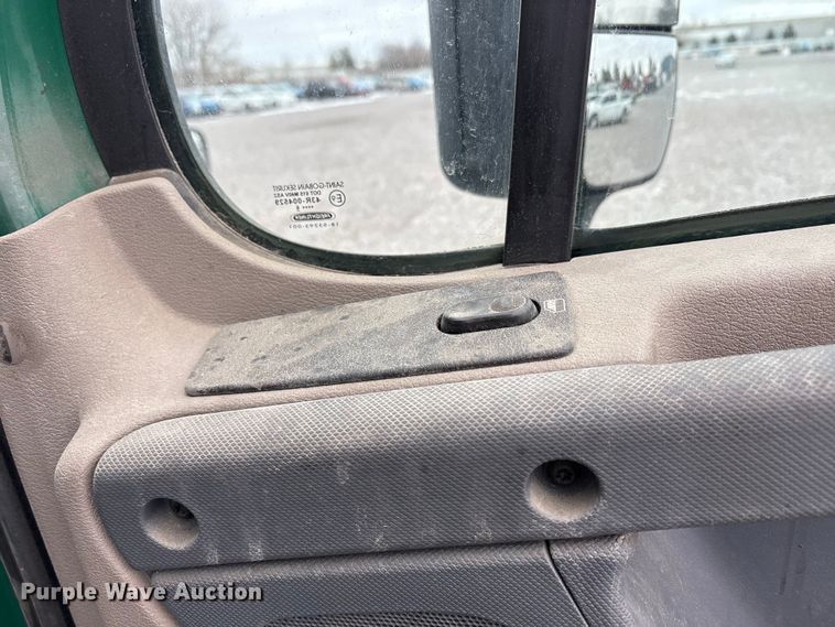 image for item FG1117 2017 Freightliner Cascadia 125 semi truck