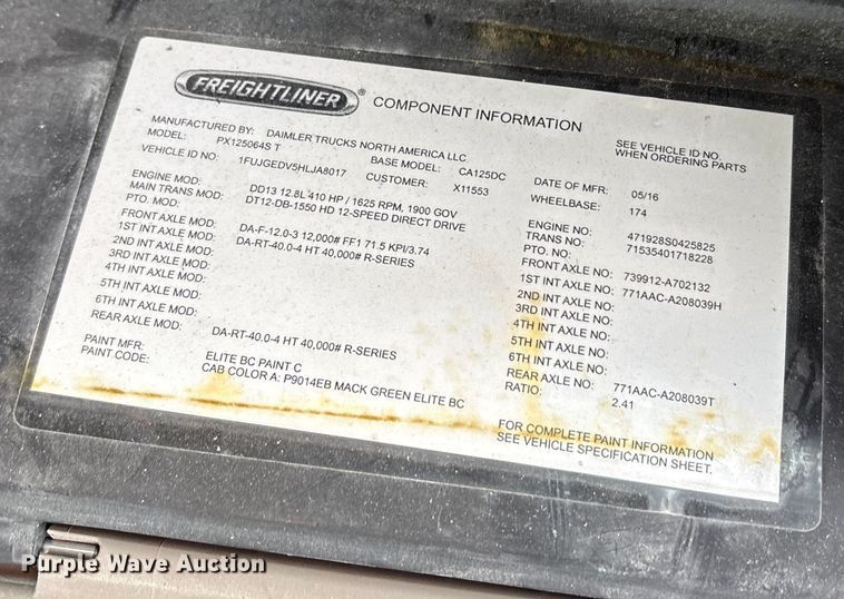 image for item FG1117 2017 Freightliner Cascadia 125 semi truck