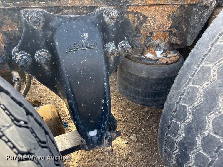 image for item FG1118 2017 Freightliner Cascadia 125 semi truck