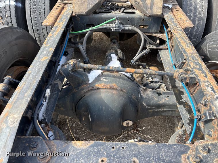 image for item FG1118 2017 Freightliner Cascadia 125 semi truck