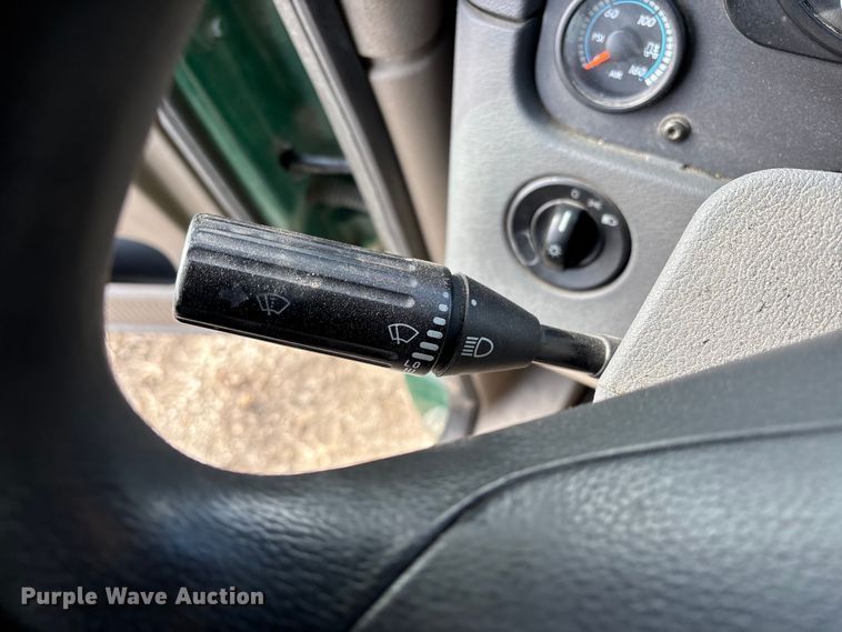 image for item FG1118 2017 Freightliner Cascadia 125 semi truck