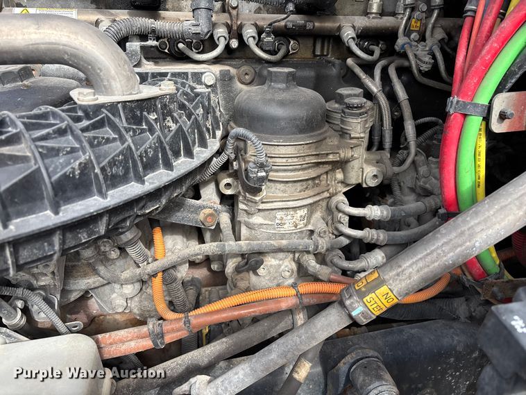 image for item FG1118 2017 Freightliner Cascadia 125 semi truck