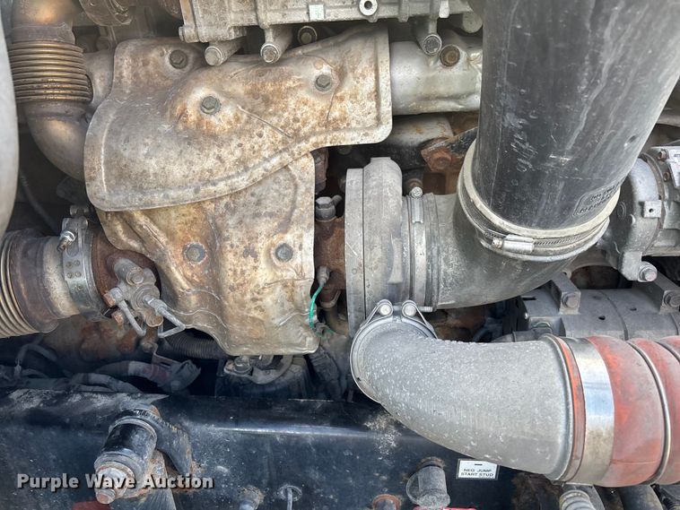 image for item FG1118 2017 Freightliner Cascadia 125 semi truck