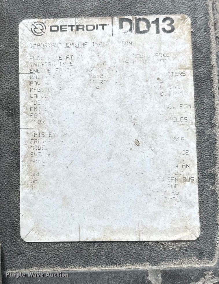 image for item FG1118 2017 Freightliner Cascadia 125 semi truck