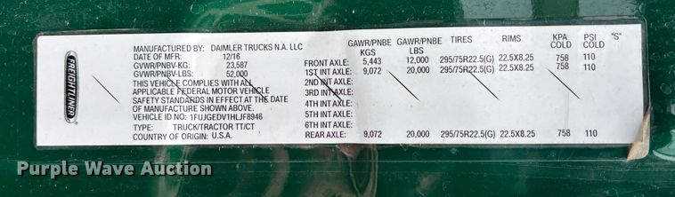 image for item FG1118 2017 Freightliner Cascadia 125 semi truck