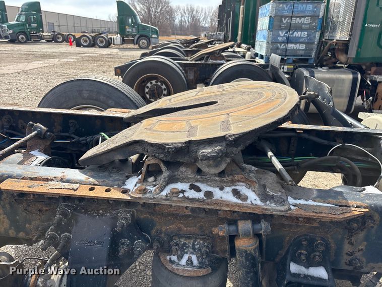 image for item FG1119 2017 Freightliner Cascadia 125 semi truck