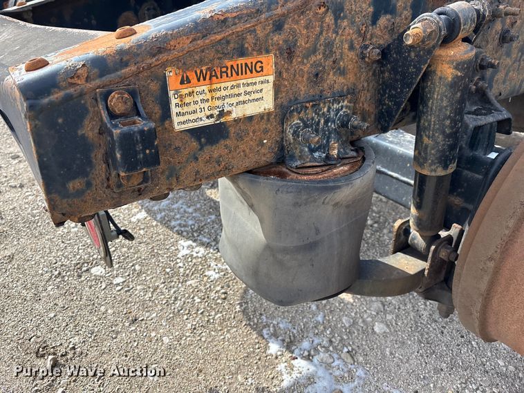 image for item FG1119 2017 Freightliner Cascadia 125 semi truck