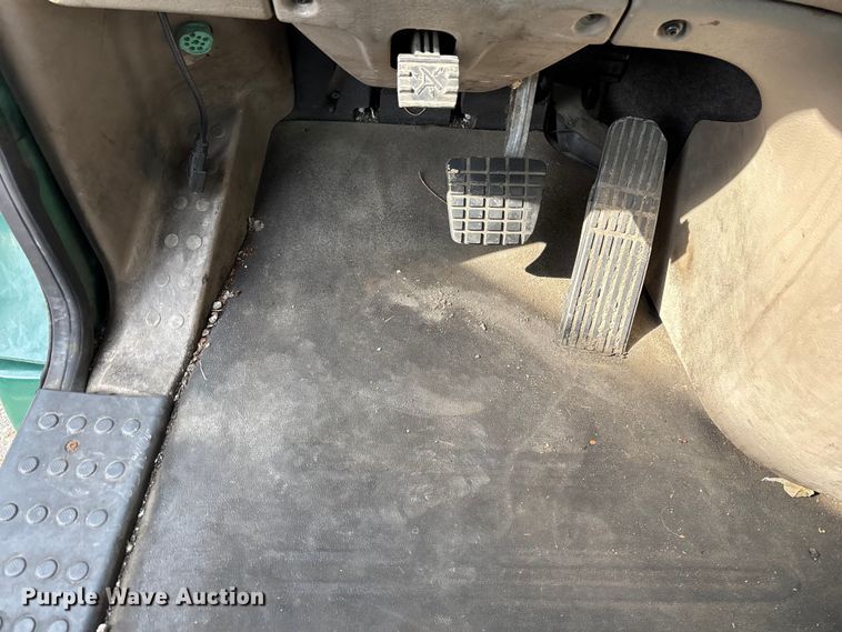 image for item FG1119 2017 Freightliner Cascadia 125 semi truck