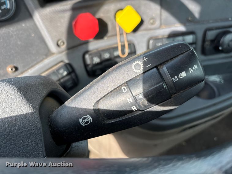 image for item FG1119 2017 Freightliner Cascadia 125 semi truck