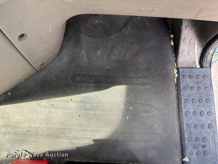 image for item FG1119 2017 Freightliner Cascadia 125 semi truck