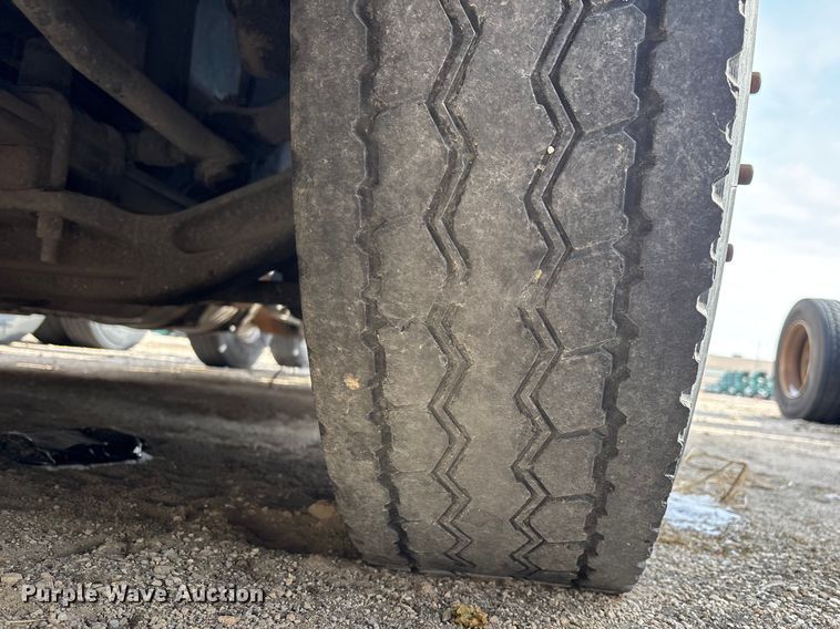 image for item FG1119 2017 Freightliner Cascadia 125 semi truck