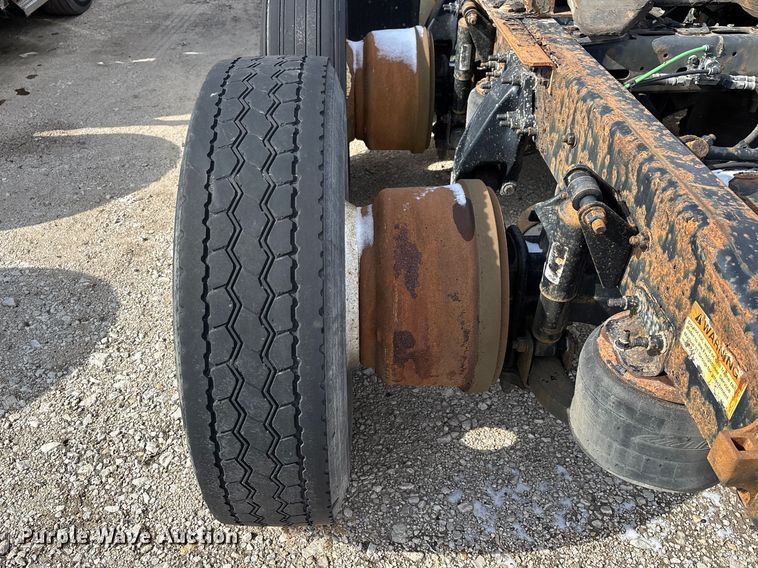 image for item FG1119 2017 Freightliner Cascadia 125 semi truck