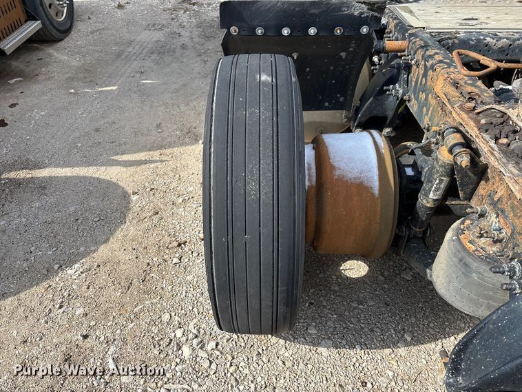 image for item FG1119 2017 Freightliner Cascadia 125 semi truck