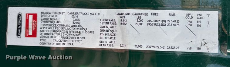 image for item FG1119 2017 Freightliner Cascadia 125 semi truck