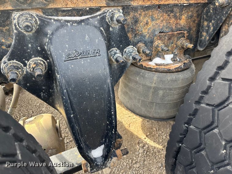 image for item FG1120 2017 Freightliner Cascadia 125 semi truck