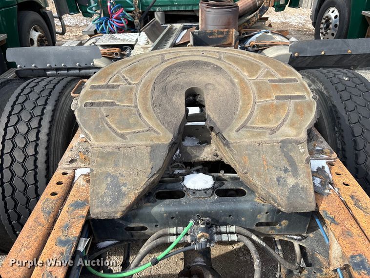 image for item FG1120 2017 Freightliner Cascadia 125 semi truck