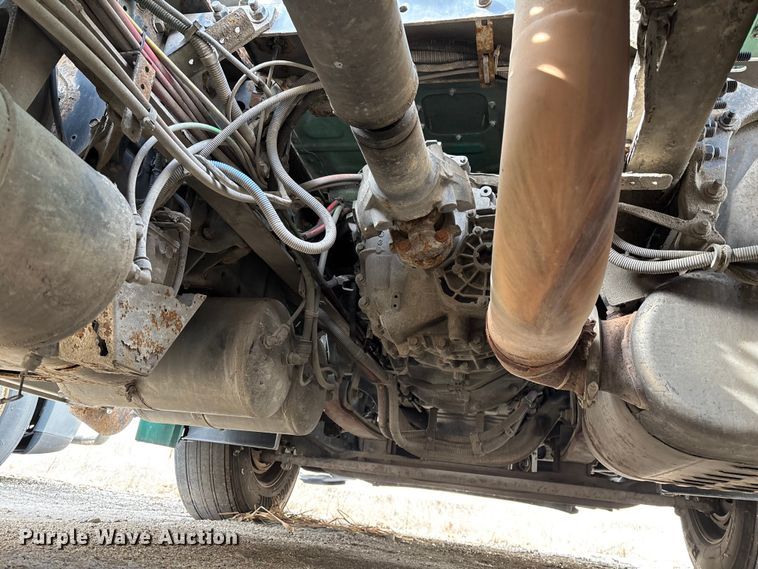 image for item FG1120 2017 Freightliner Cascadia 125 semi truck