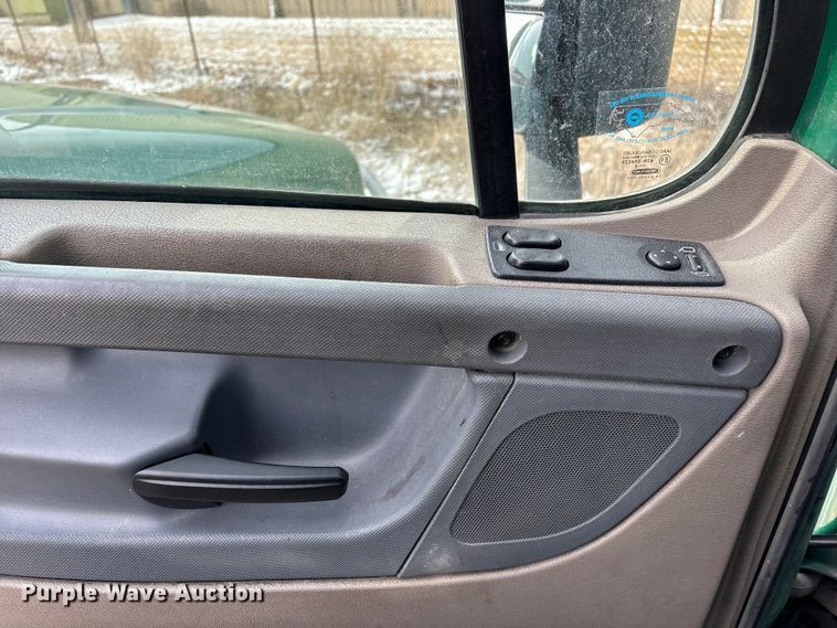 image for item FG1120 2017 Freightliner Cascadia 125 semi truck