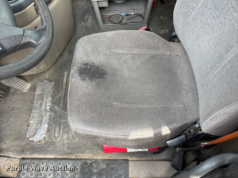 image for item FG1120 2017 Freightliner Cascadia 125 semi truck