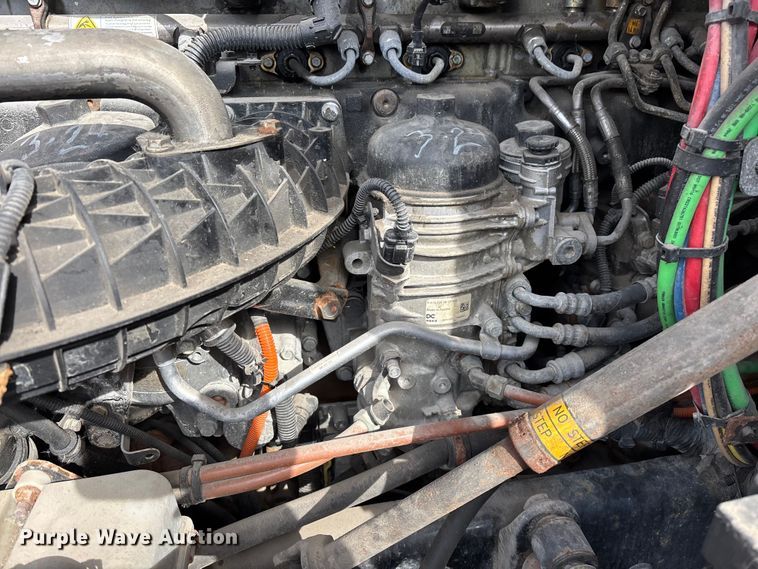 image for item FG1120 2017 Freightliner Cascadia 125 semi truck