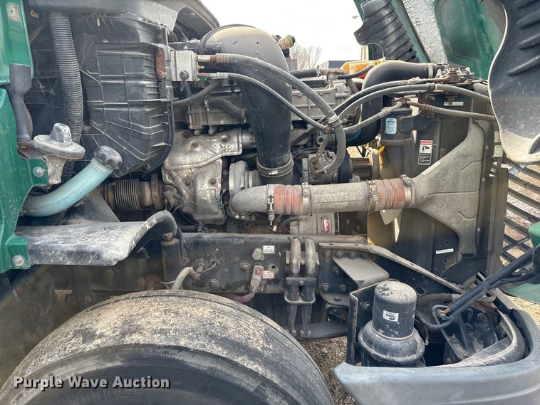 image for item FG1120 2017 Freightliner Cascadia 125 semi truck