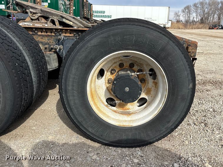 image for item FG1120 2017 Freightliner Cascadia 125 semi truck