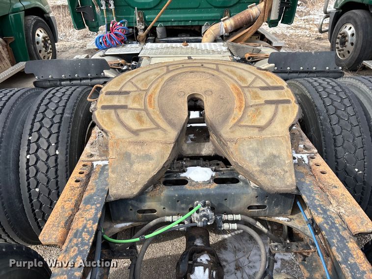 image for item FG1121 2017 Freightliner Cascadia 125 semi truck