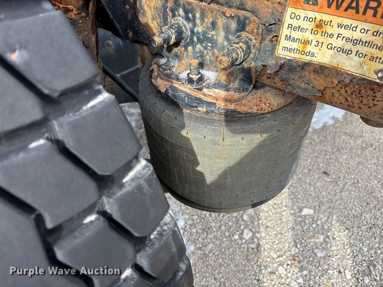 image for item FG1121 2017 Freightliner Cascadia 125 semi truck