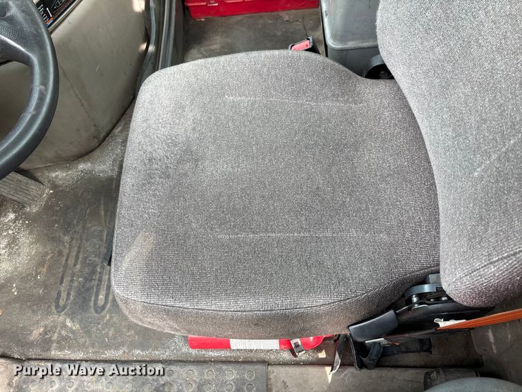 image for item FG1121 2017 Freightliner Cascadia 125 semi truck