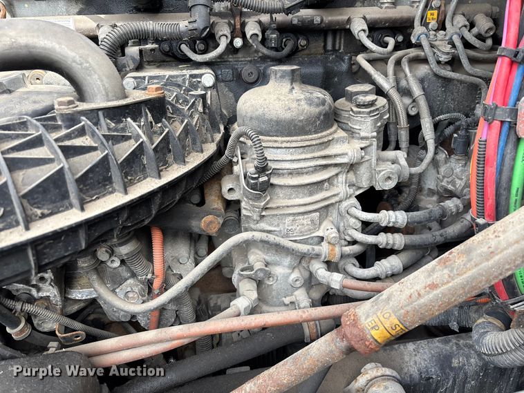 image for item FG1121 2017 Freightliner Cascadia 125 semi truck