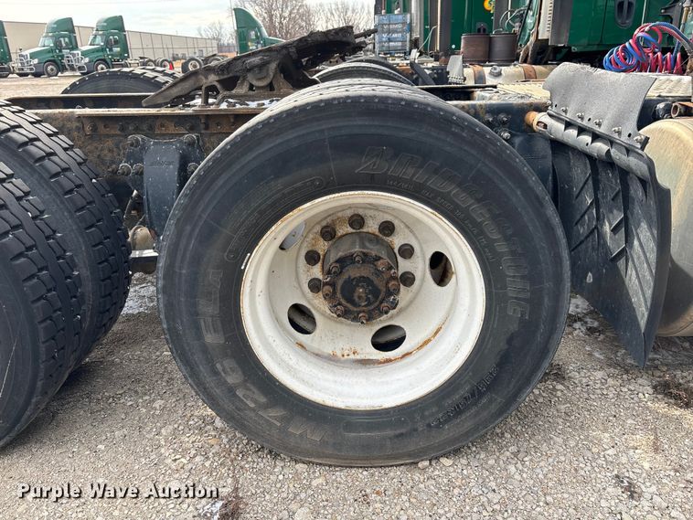 image for item FG1121 2017 Freightliner Cascadia 125 semi truck