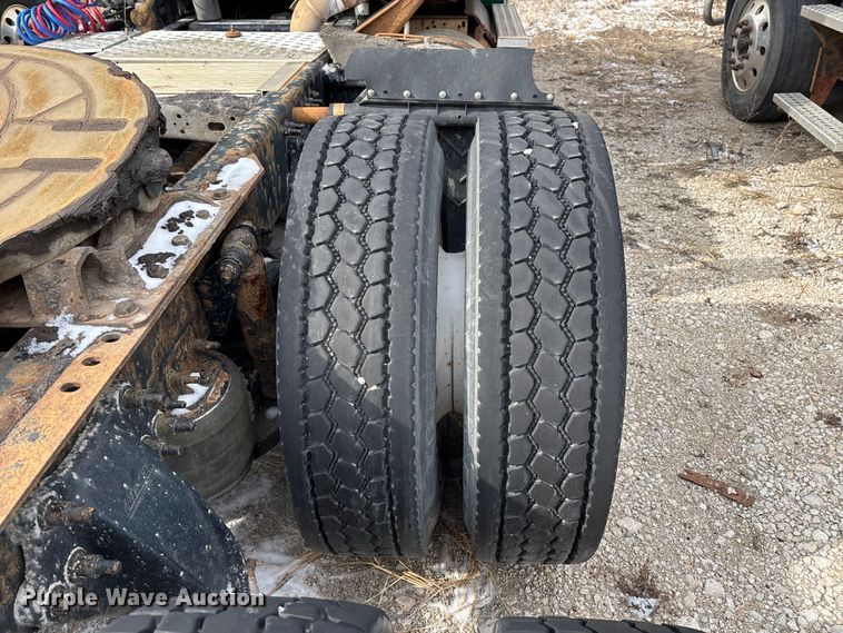 image for item FG1121 2017 Freightliner Cascadia 125 semi truck