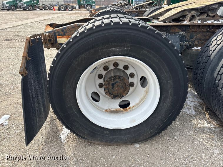 image for item FG1121 2017 Freightliner Cascadia 125 semi truck